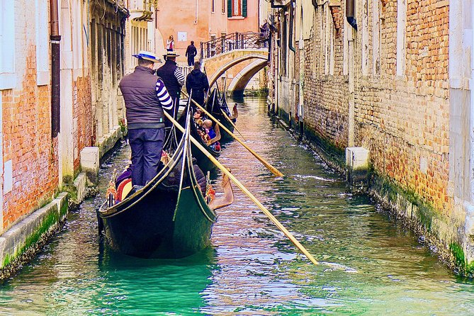 Venice: Classic 30-Minute Gondola Ride Through the Canals - Price and Value: Is $49.32 Worth It for 30 Minutes?