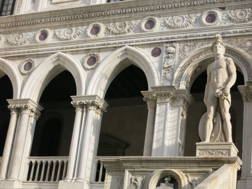 Venice: Doge's Palace and Basilica Tour with Gondola Ride - Who should book this tour, and who might want a different plan