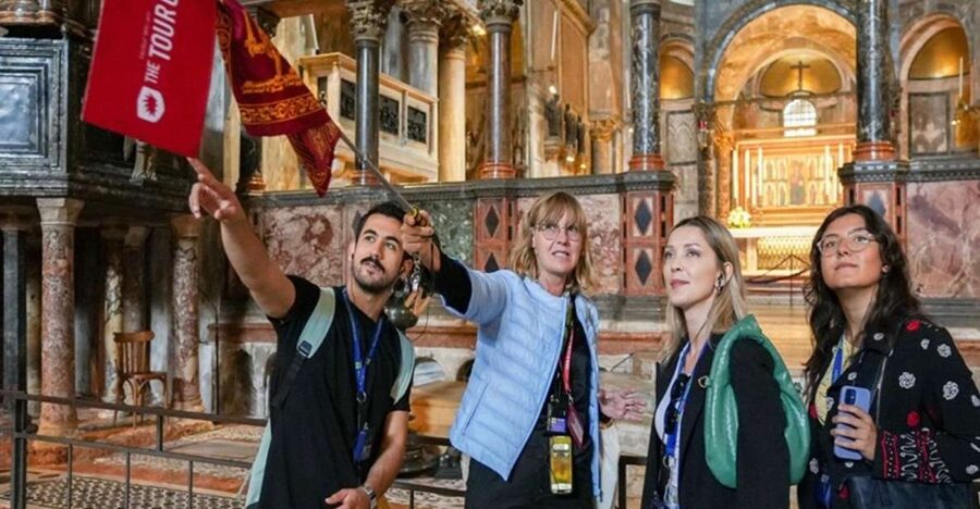 Venice: Doge's Palace and St Mark's Tour with Gondola Ride - St Mark’s Basilica: Your Best Move Is Going In With a Plan