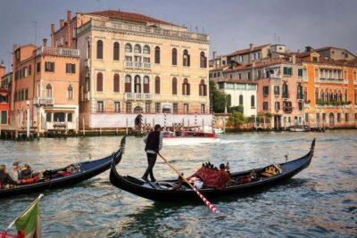Venice: Doge's Palace Guided Tour with Optional Gondola Ride - St. Mark’s Square: the short orientation that pays off