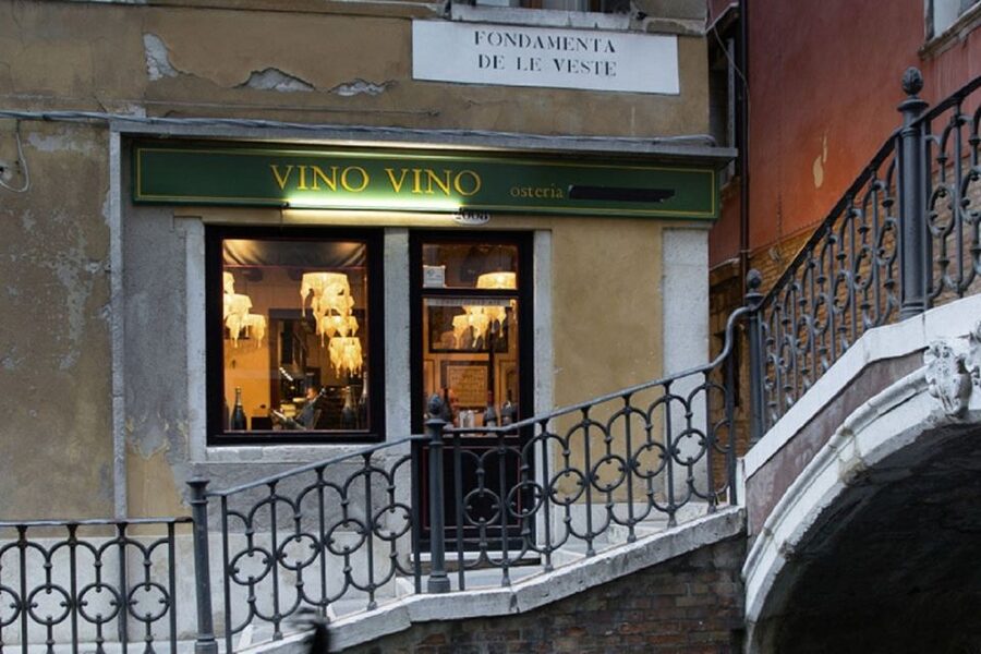 Venice: Gondola Ride and Dinner Experience - Getting to Campo Santa Maria del Giglio (Near Hotel Gritti) Without Stress