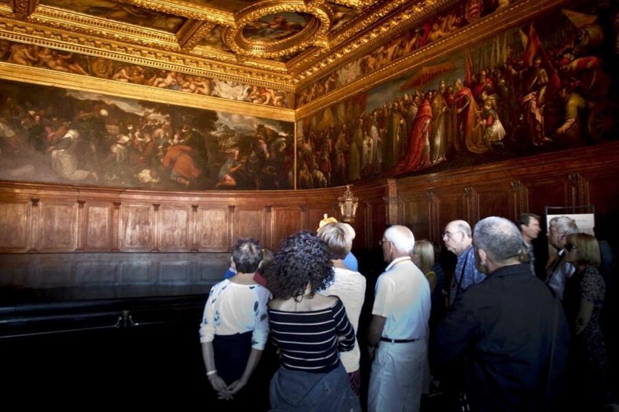 Venice: Gondola Ride and Skip the Line Doge's Palace Tour - Tintoretto’s biggest canvas and the art you can’t ignore