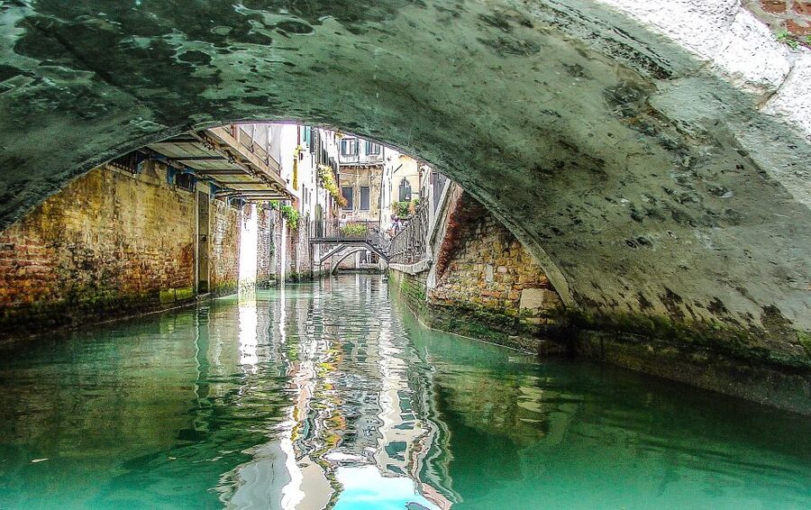 Venice: Gondola Ride and St. Mark's Basilica Tour - Key highlights to look for