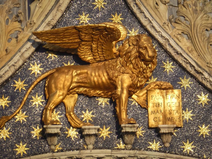 Venice: Gondola Ride and St. Mark's Basilica Tour - The time gap: how to use the hours between basilica and gondola