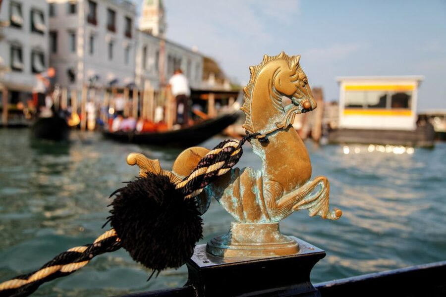 Venice: Gondola Ride with Live Guide or Audio Guide - Group Options: When Shared Time Works (and When It Doesn’t)