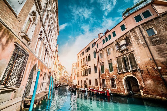 Venice Gondola ride with Skip the Line Doge's Palace tour - Skip-The-Line Value and Why the Timing Helps