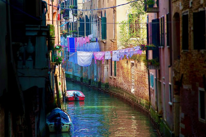 Venice Gondola ride with Skip the Line Doge's Palace tour - Who This Tour Works Best For (and Who Should Skip It)