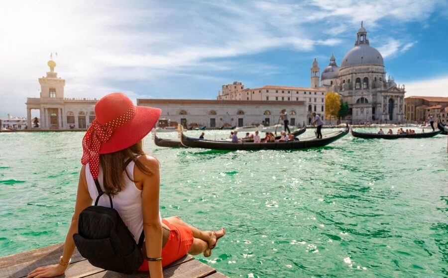Venice: Gondola Tour under the Bridge of Sighs & Audio Guide - From St Mark’s Square to the Lagoon: How This 30–50 Minute Ride Works