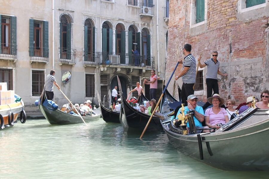 Venice: Grand Canal Gondola Experience with Live Commentary™ - The Gondola Ride: Small Canals First, Grand Canal Later