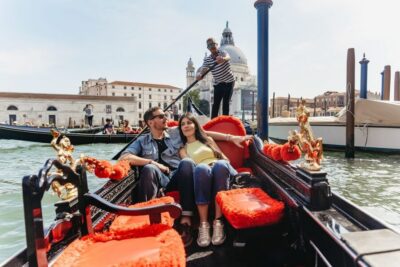 Venice: Grand Canal Gondola Ride with App Commentary - Meeting in San Marco: The 15-Minute Gondola Intro You Shouldn’t Skip