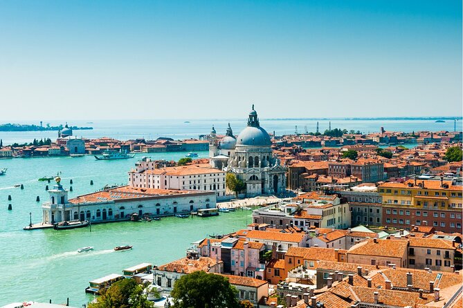 Venice Highlights with Local: Private Walking Tour & Gondola Ride - Key reasons this Venice tour stands out