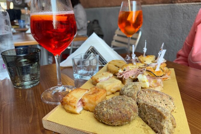 Venice in A Day: St Mark's Basilica, Doge's Palace & Gondola Ride - Lunch Break in Venice: How to Use Your 90 Minutes