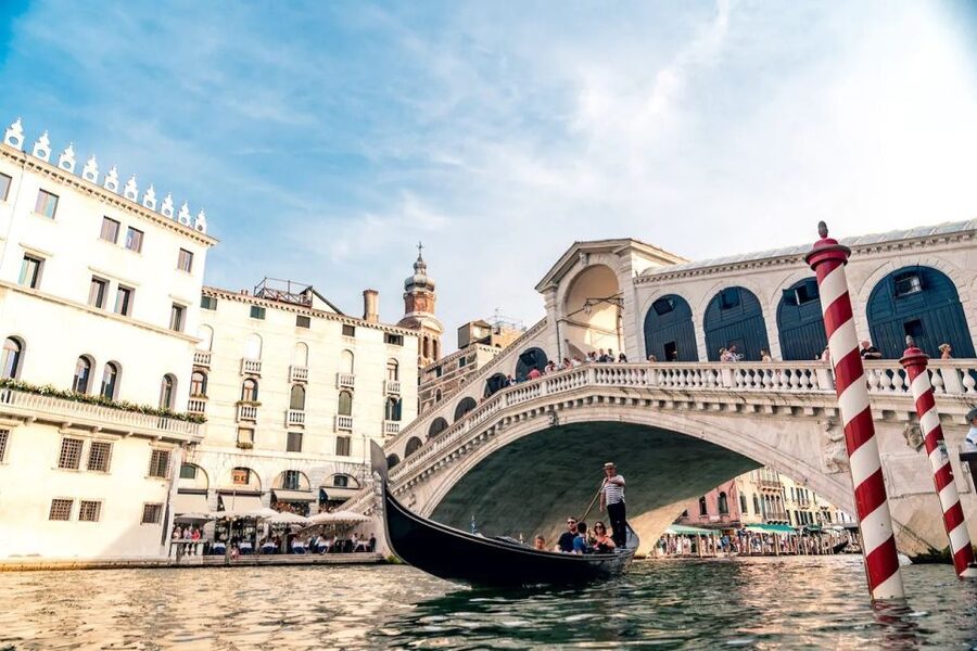 Venice: Off the Beaten Path Private Gondola Ride - Practical Matters That Affect Comfort and Value