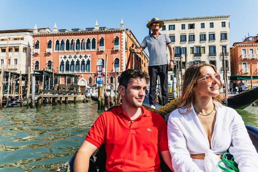 Venice: Private Crafted Gondola Ride Along Grand Canal - What You’ll Actually See: Grand Canal Landmarks and the Areas Around St. Mark’s