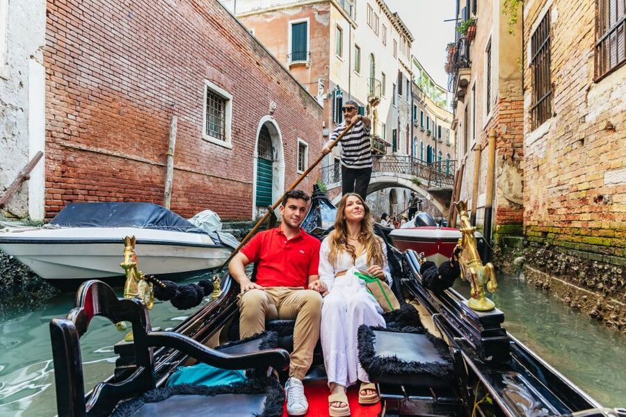 Venice: Private Gondola Ride along Grand Canal - Who This Private Gondola Ride Is Best For