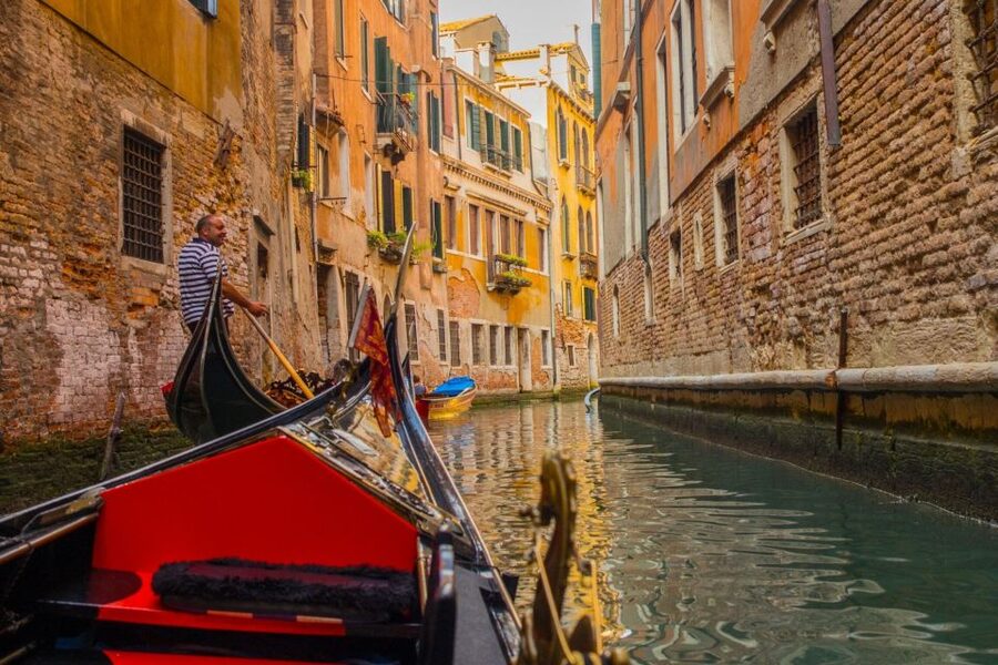 Venice: Private Gondola Tour - From the St. Mark’s Area onto the Grand Canal