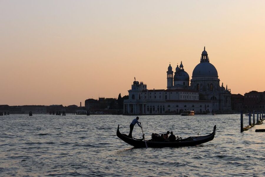 Venice: Private Gondola Tour - Meeting Point at Museo Correr: Find It Before You’re Tangled in Streets