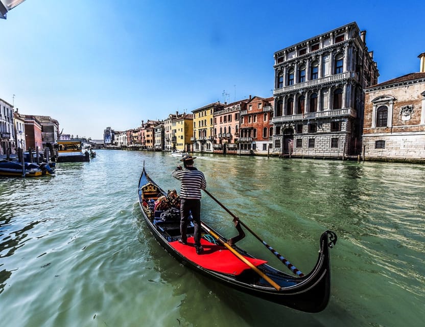 Venice: Private Grand Canal Gondola Ride from Rialto - Rialto Bridge pass-by: the view that’s worth the trip
