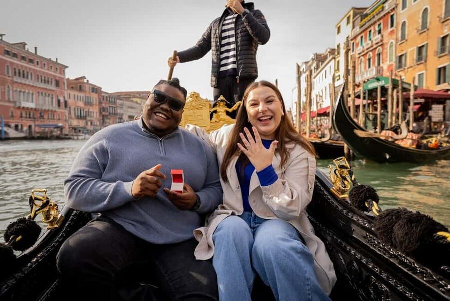 Venice: Private Photoshoot In Gondola - Key Highlights You’ll Care About