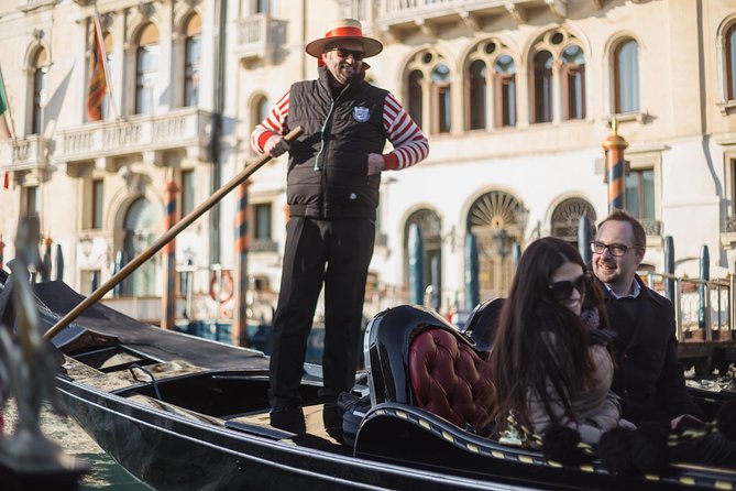Venice's Icons: Basilica, Doge Palace, Rialto & Optional Gondola - Venice Gallery VR: how the tech stop can actually help