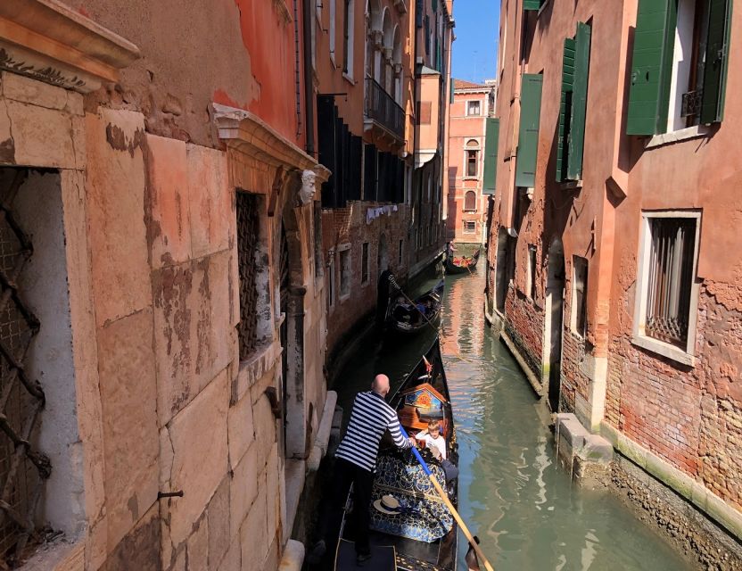 Venice: Shared Gondola Ride - La Fenice From the Water: Opera Theater With Real-World Drama