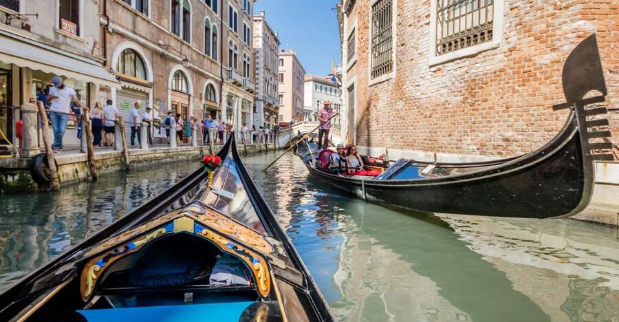 Venice: Shared Gondola Ride Across the Grand Canal - Who should book this shared gondola ride (and who should skip it)