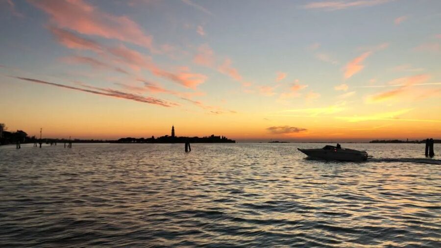 Venice: Shared Gondola Ride at Sunset - Price and value for a $71 shared sunset ride
