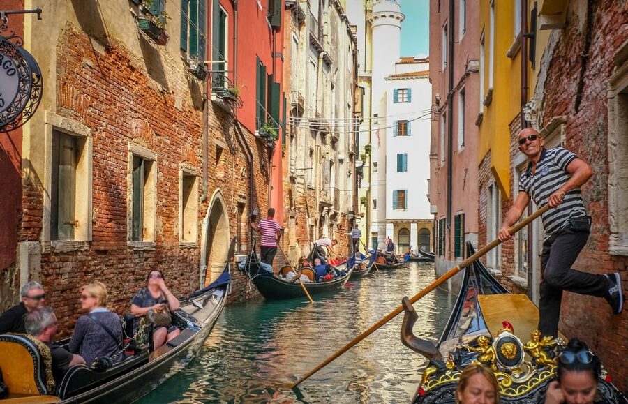Venice: Shared Gondola Ride through the Lagoon City - Who should book this shared gondola ride (and who should skip it)