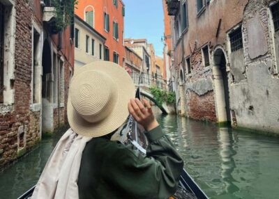 Venice: Shared Gondola Through breathtaking Bridge of Sighs - Getting Ready: The 15-Minute Walk and Skip-the-Line Start