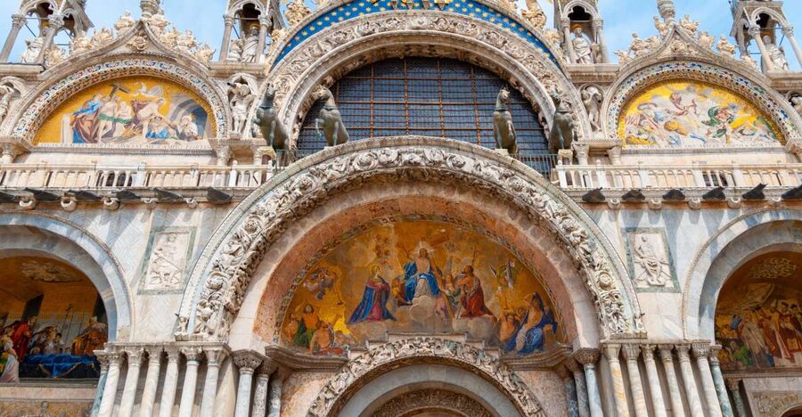Venice: St. Mark's Basilica and Gondola Morning Tour - Where the Tour Starts at St. Mark’s (and How Not to Waste Time)
