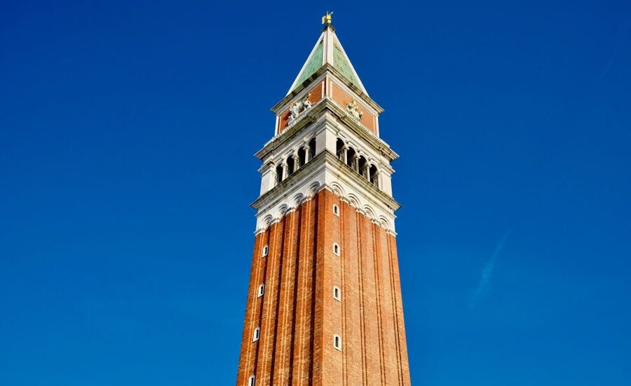 Venice: St. Mark's Basilica and Gondola Morning Tour - Entering St. Mark’s Basilica: Golden Mosaics and the Floor You Must Watch
