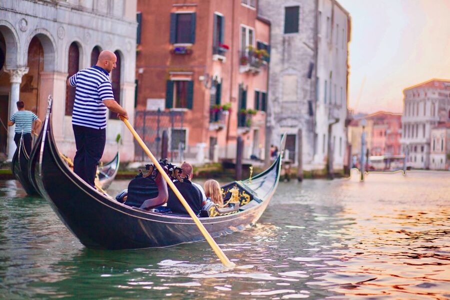 Venice: St. Mark's Basilica and Gondola Morning Tour - The Big Gap Between 10:45 and 15:00: How to Use Your Time