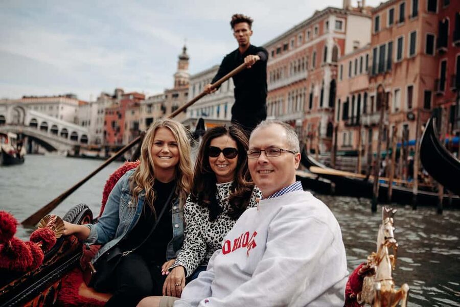 Venice: St. Mark's Basilica Guided Tour & Gondola Ride - From San Giacometto to St. Mark’s Square: the route makes sense