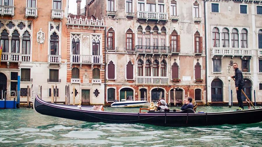Venice: St. Mark's Basilica Guided Tour & Gondola Ride - St. Mark’s Basilica: reserved entry and a guide who helps you read the gold