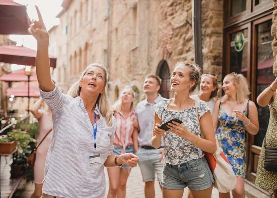 Venice: St Mark's Square & Rialto Walking Tour & Gondola - The 3-hour walking portion: Rialto vibes, Casanova mystery, and real street geometry