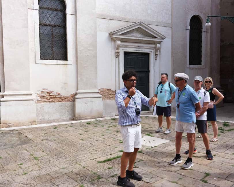 Venice: St Mark's Square & Rialto Walking Tour & Gondola - Using the mobile app and QR codes while you walk and ride