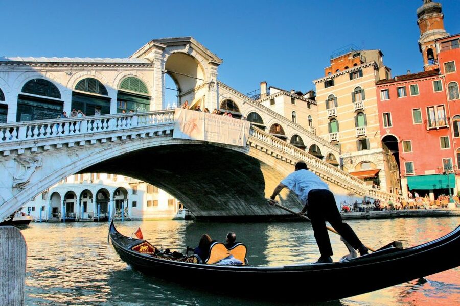 Venice: St. Mark's, Walking Tour and Gondola Combo - The stops you’ll actually remember: Campo Santa Maria Formosa, Marco Polo, Malibran