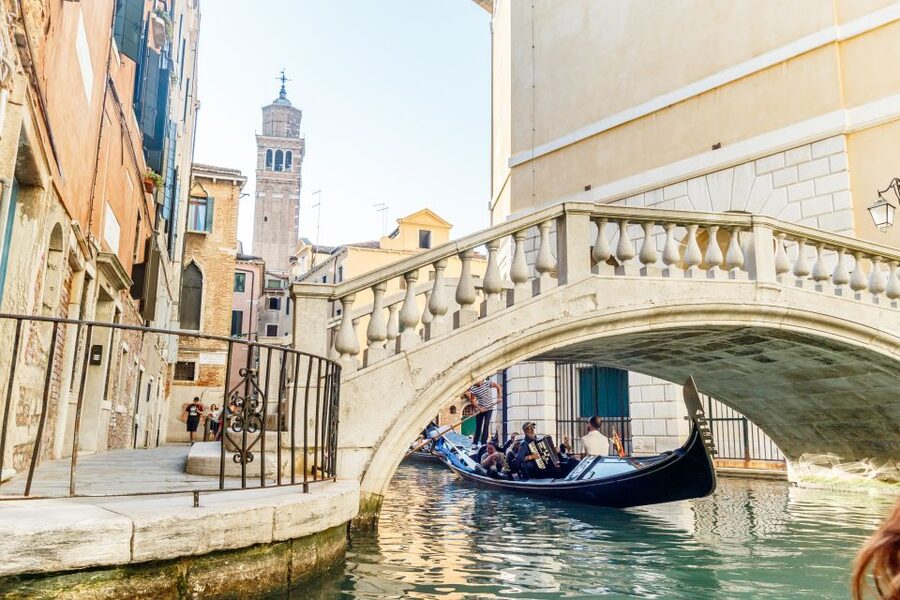 Venice: Traditional Shared Gondola Ride - Grand Canal views plus the Bridge of Sighs: the big-ticket photo moment