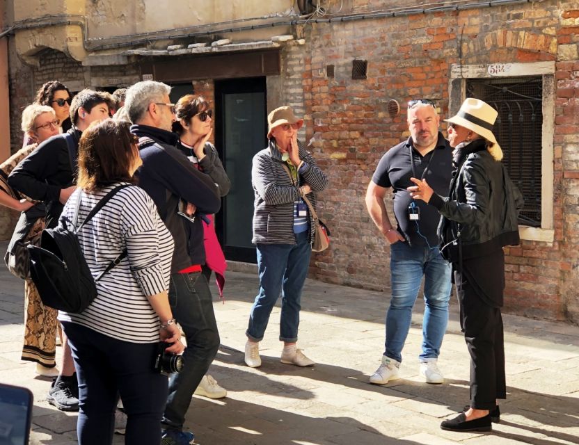 Venice Walking Tour and Gondola Ride Combo - Seeing Marco Polo’s Former Home on the Way to the Market Lanes