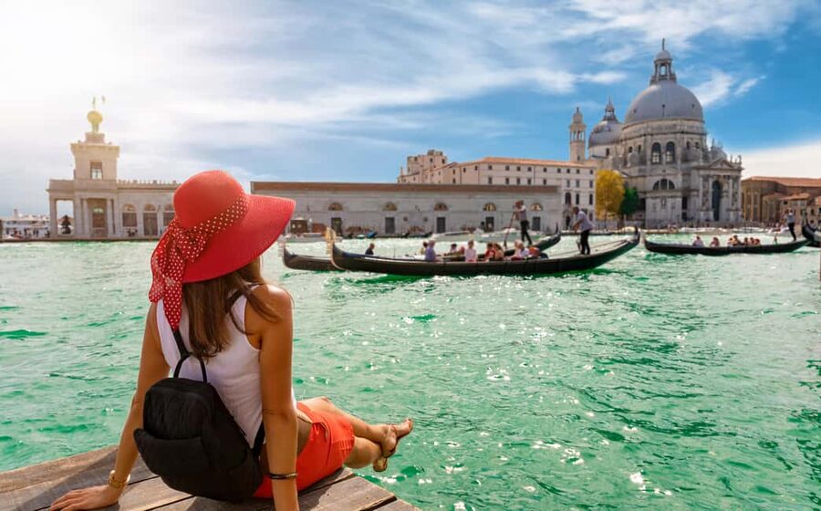 Venice: Walking Tour and Shared Gondola Ride - Why This 2-Hour Combo Works in Venice
