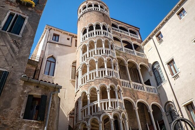 Venice Walking Tour with Gondola Ride Experience - Campi and campielli-style stops: seeing Venice as locals live it