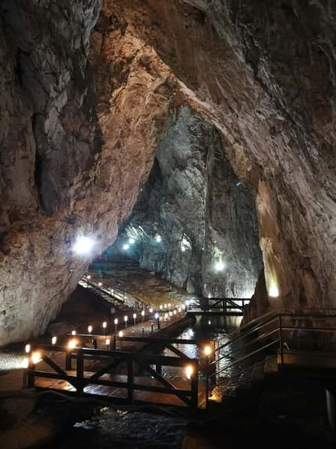 Zlatibor tour - Gold gondola, Stopic cave, Sirogojno & falls - Sirogojno Village Museum and Šumadija Tea with Mountain Herbs